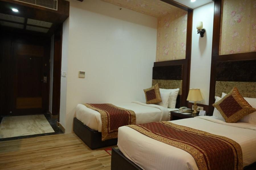 Square Inn Hotel,바라나시 외부 사진