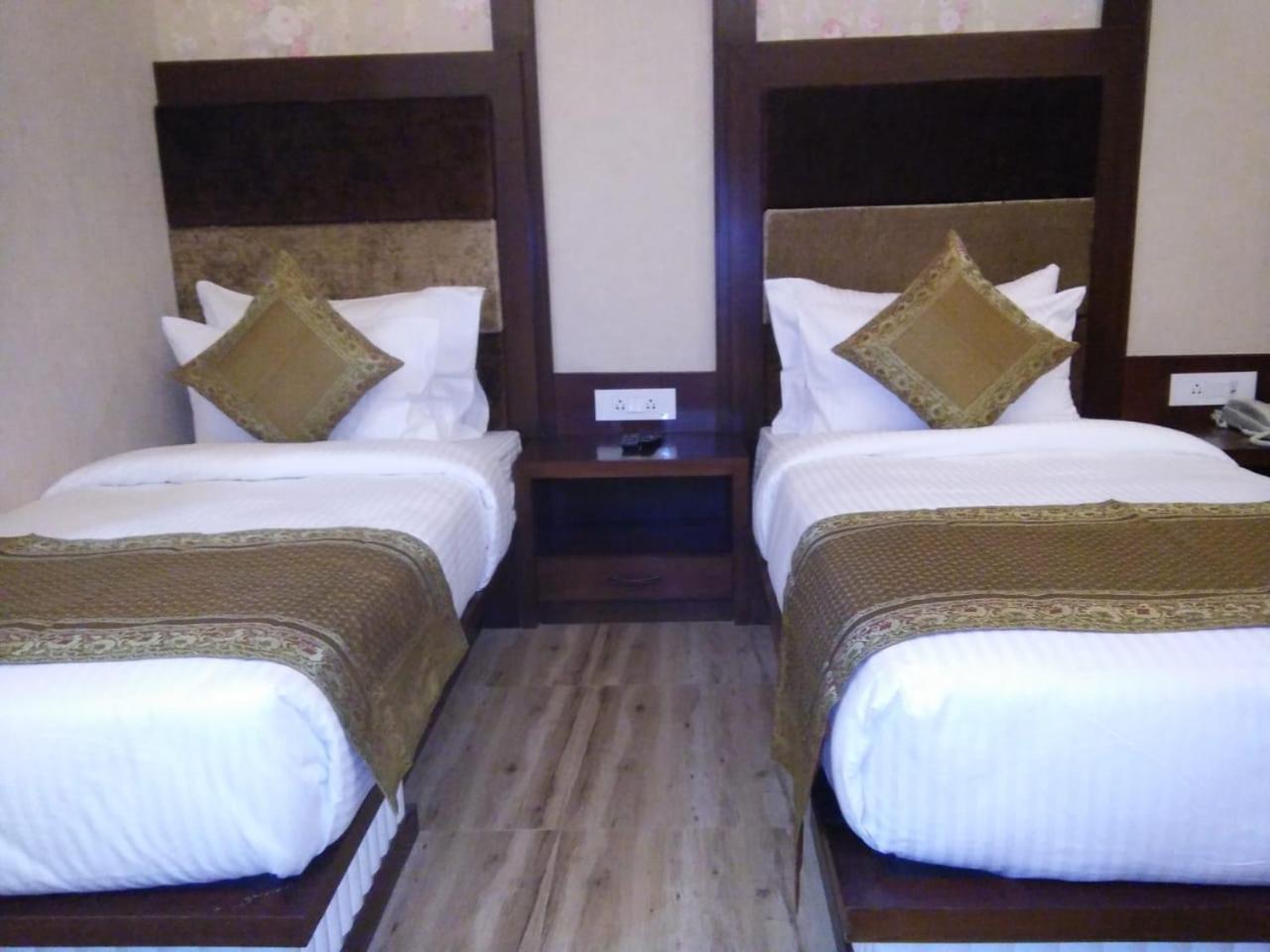 Square Inn Hotel,바라나시 외부 사진