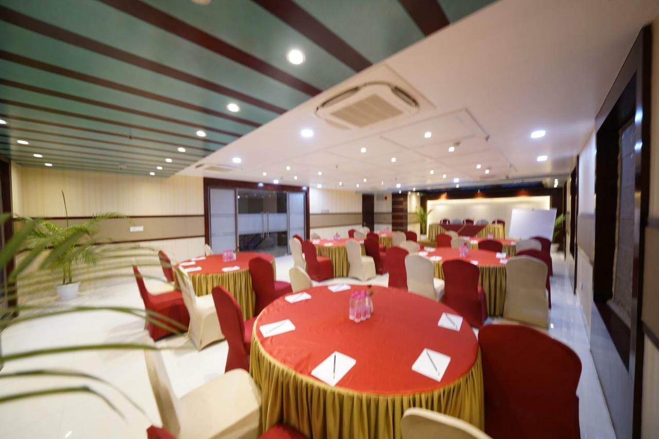 Square Inn Hotel,바라나시 외부 사진